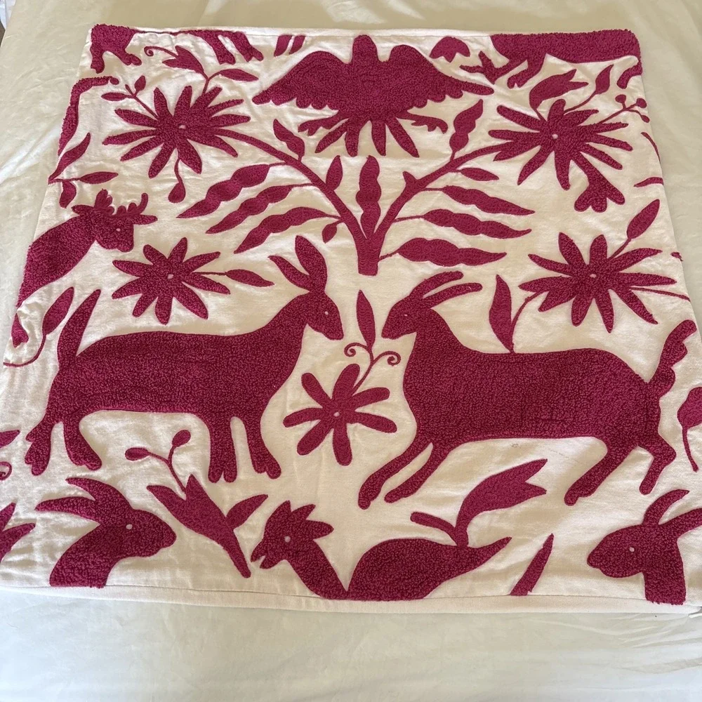 Pottery Barn Teen set of 2 Lennon Maisy Garden Pillow Cover Euro Shams 26